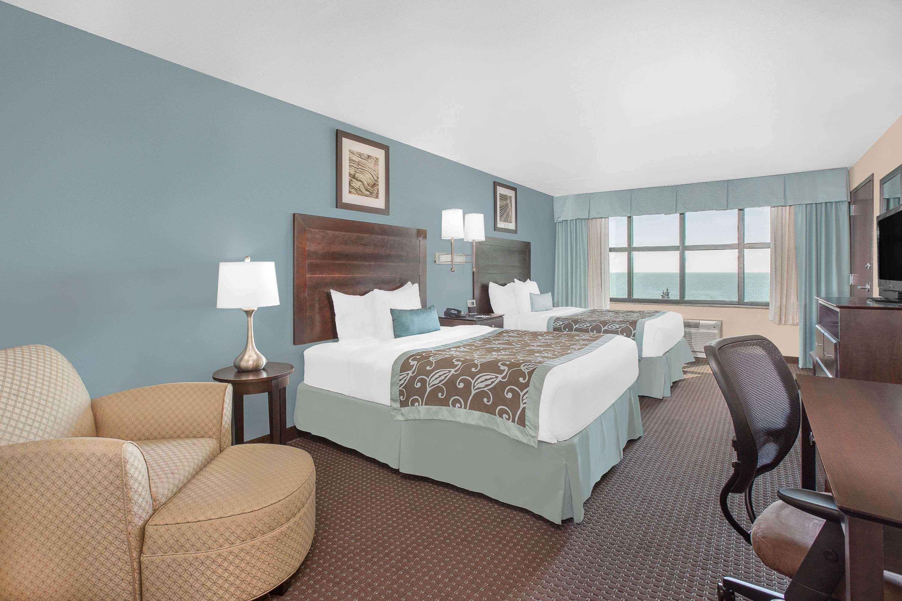 Holiday Inn Express - Gulfport Beach By Ihg Экстерьер фото