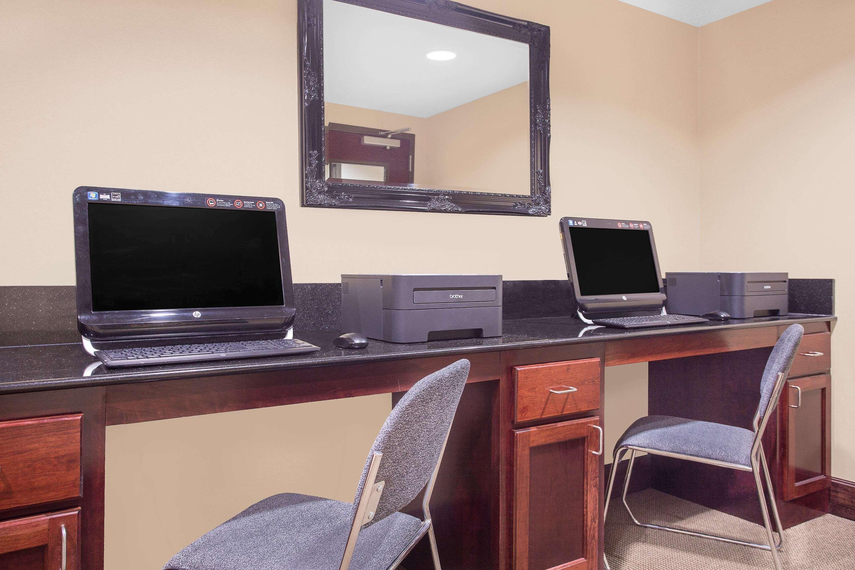 Holiday Inn Express - Gulfport Beach By Ihg Экстерьер фото
